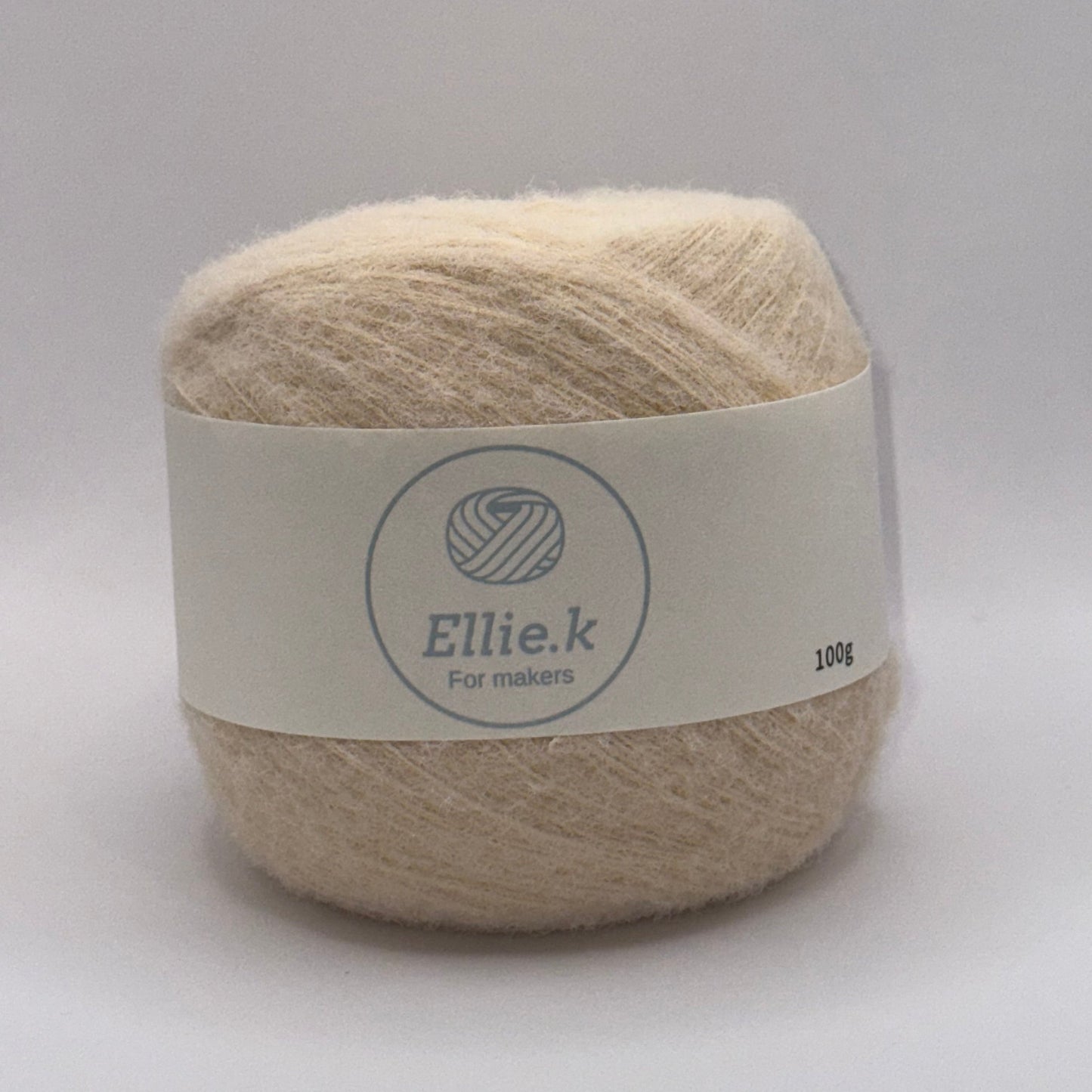 Marshmallow yarn - Ellie.k