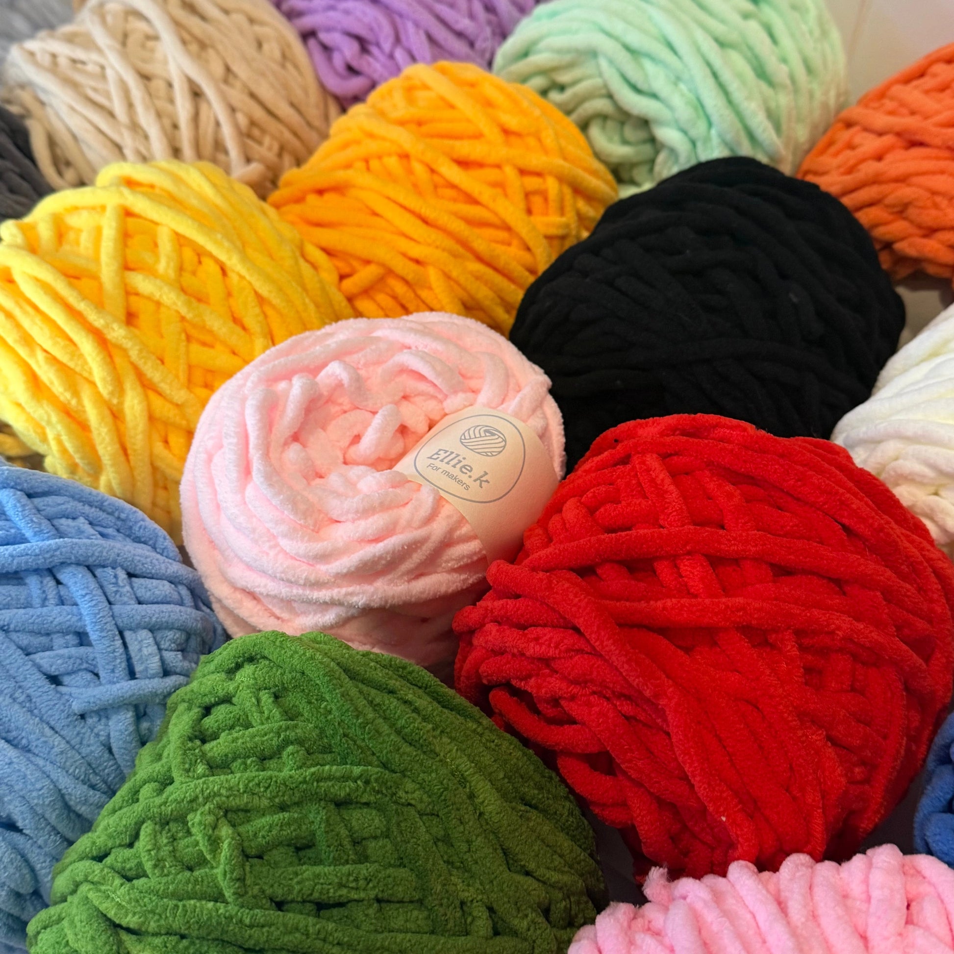 Chenille yarn - Ellie.k