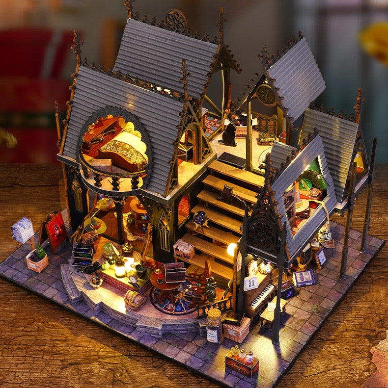 Luna's Magic House - Ellie.k
