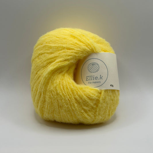 Marshmellow yarn - Ellie.k