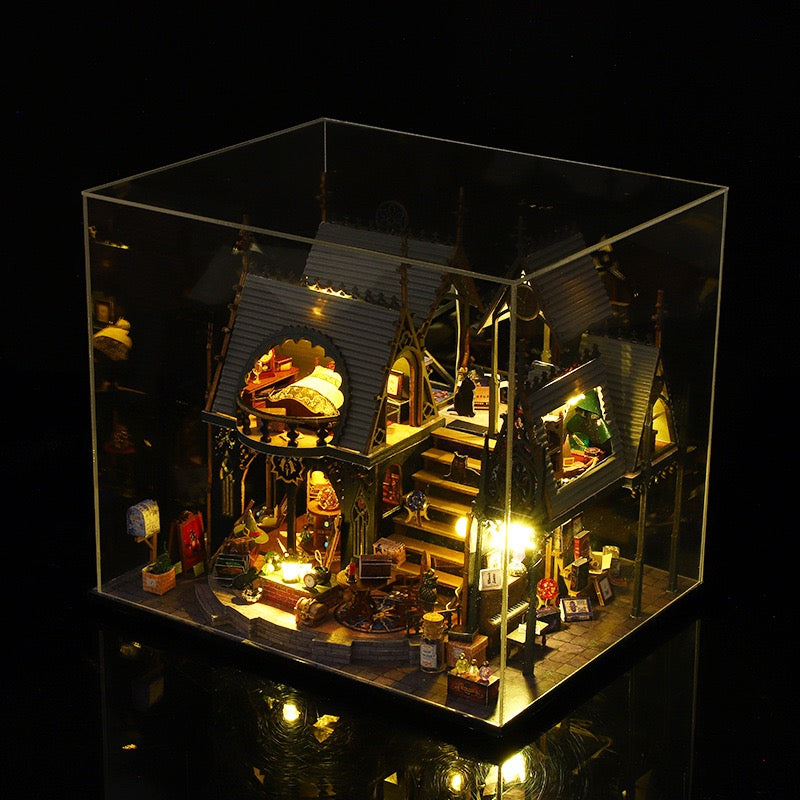 Luna's Magic House - Ellie.k
