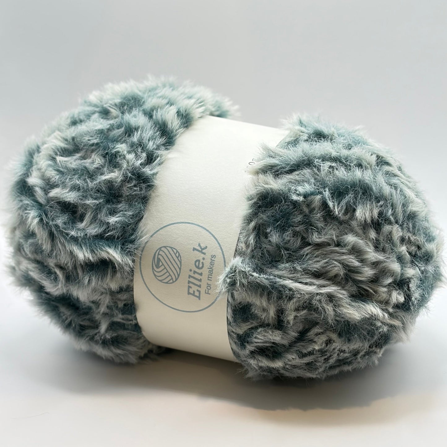 Faux Fur Yarn - Ellie.k